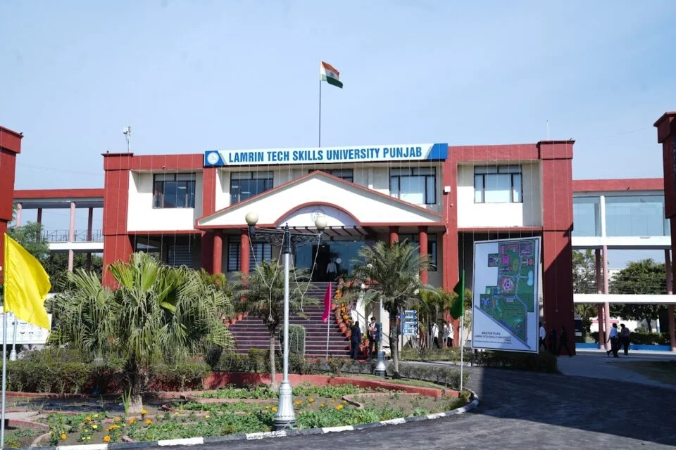 Lamrin Tech Skills University